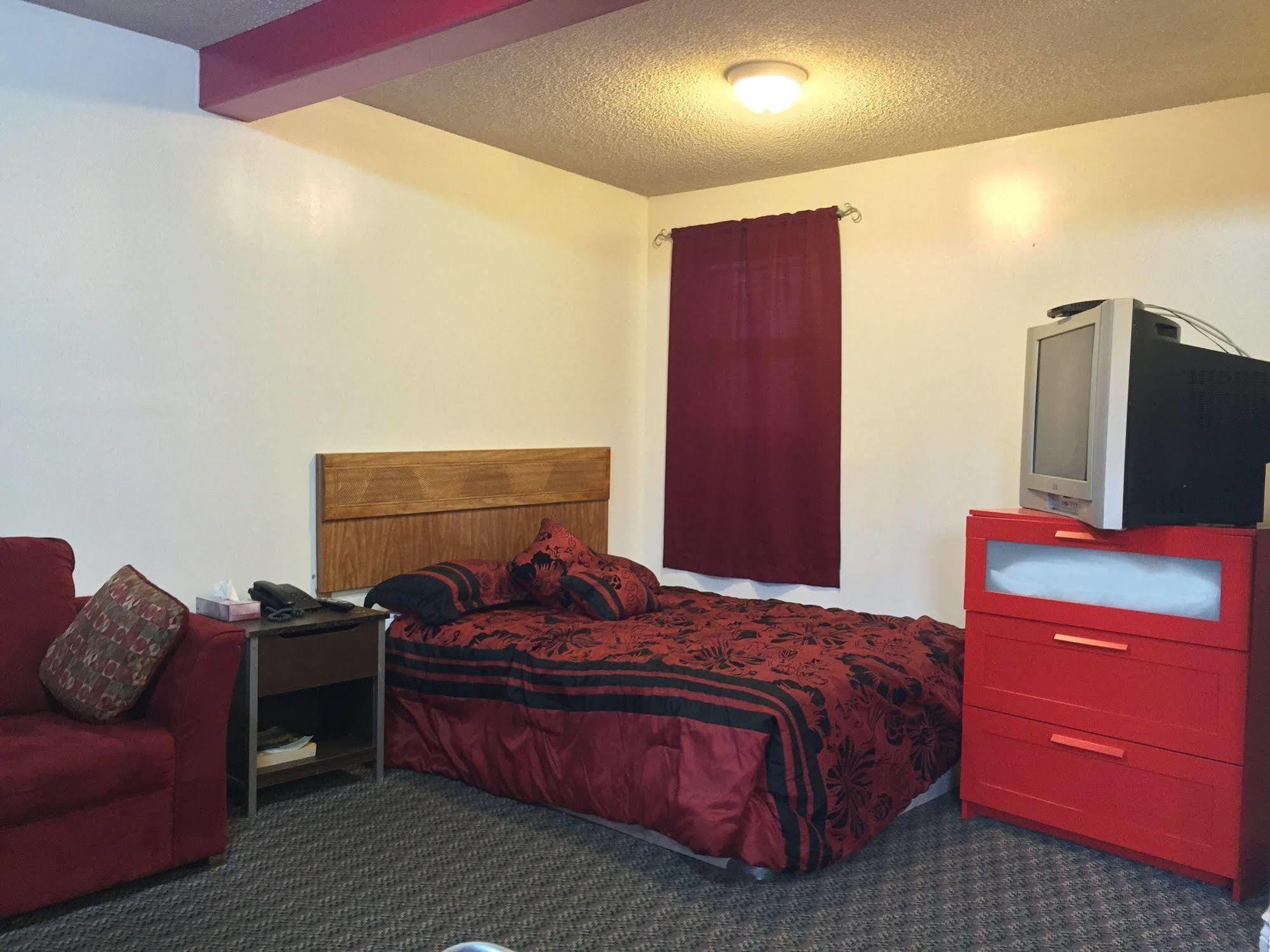 The Capri Motel Winnipeg Exteriör bild